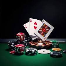 Ruang kasino modern dengan pilihan live casino menyajikan hiburan kelas atas bagi para pemain